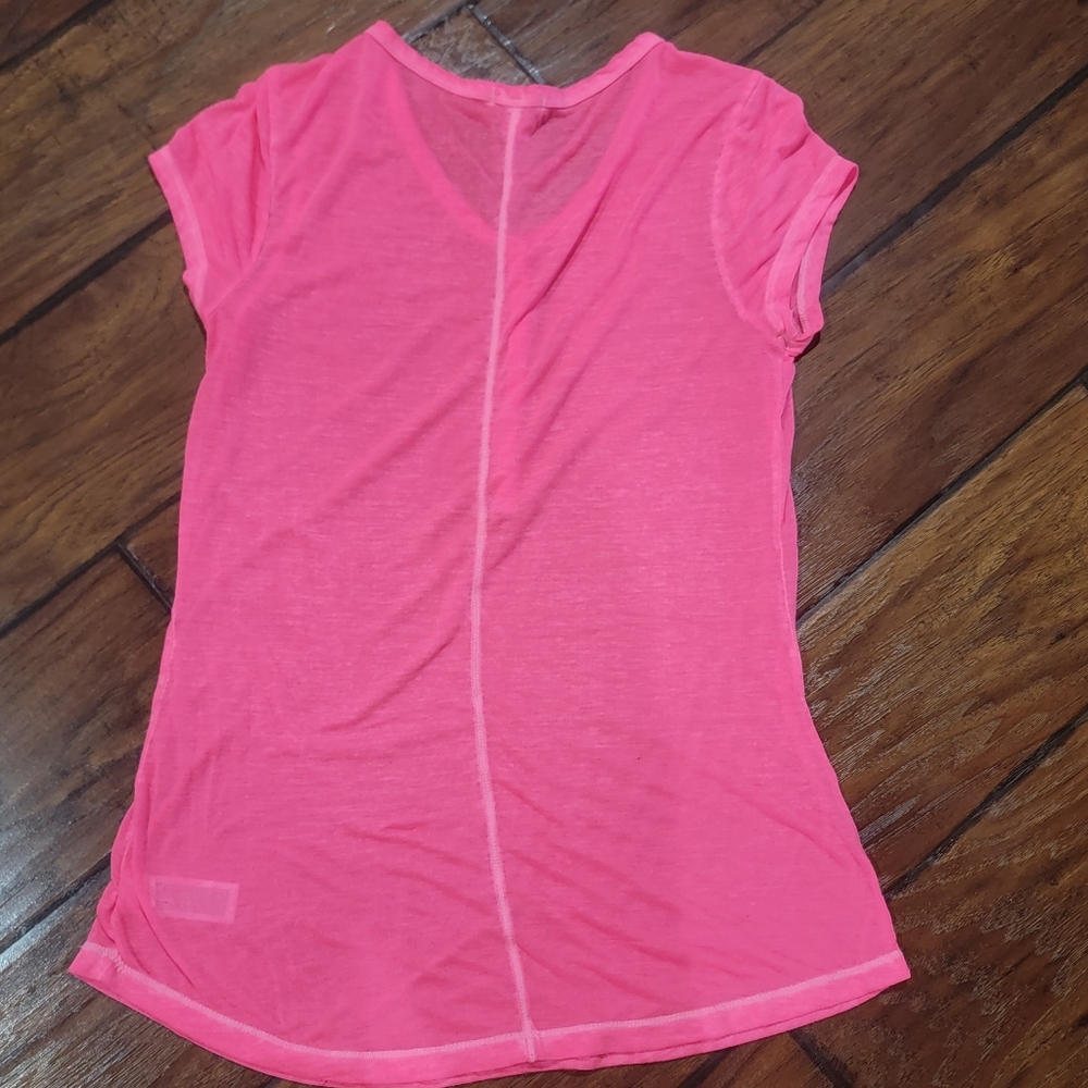 Old Navy top - Picture 7 of 7